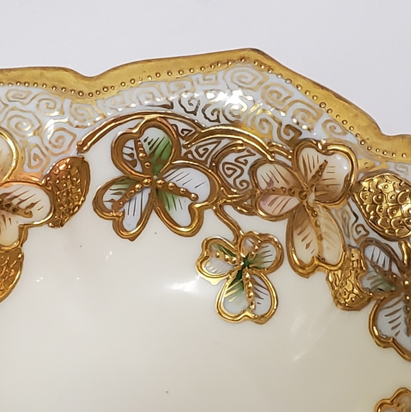 Vintage Nippon Pouring Bowl and Plate - Picture 7 of 16